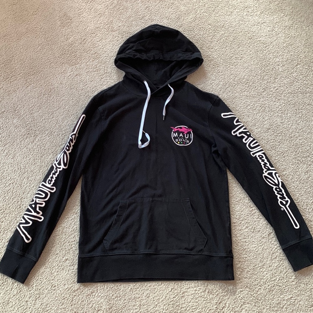 Maui and Sons Small hoodie